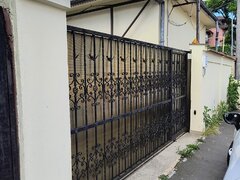 Zetari Inchiriez casa
