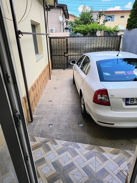 Zetari Inchiriez casa,