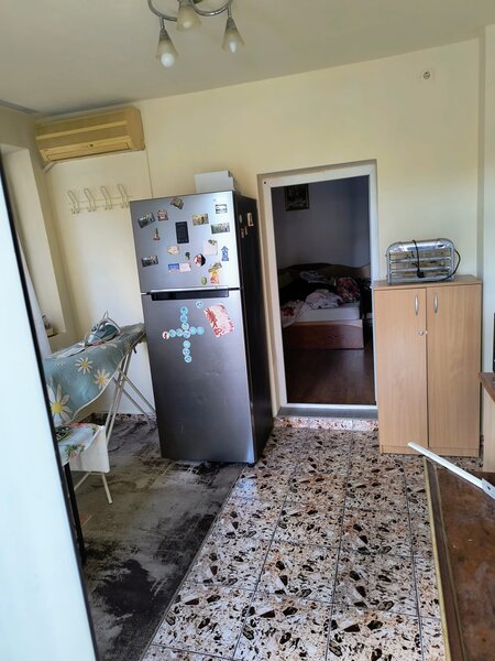 Zetari Inchiriez casa,