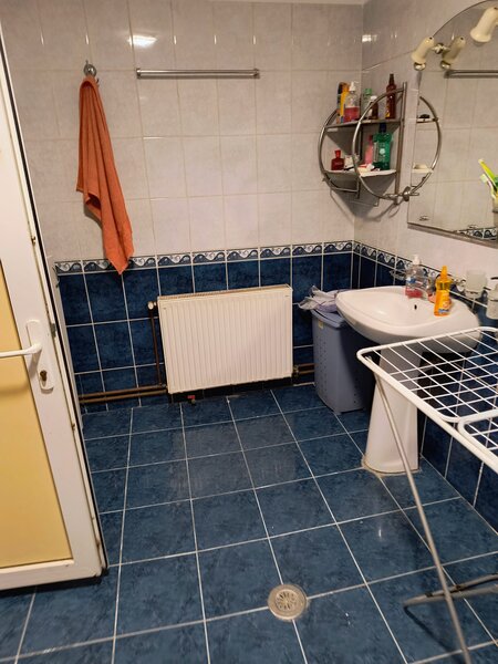 Zetari Inchiriez casa,